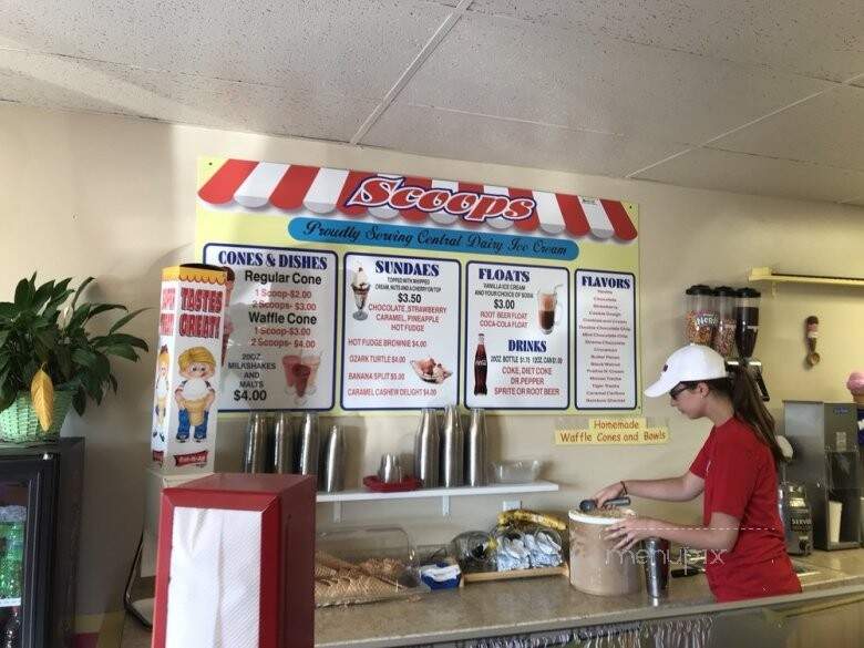 Scoops Ice Cream - Camdenton, MO