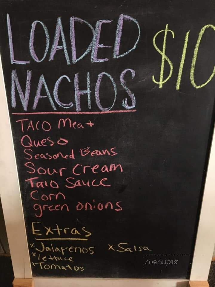 McTag's - Salisbury, MO