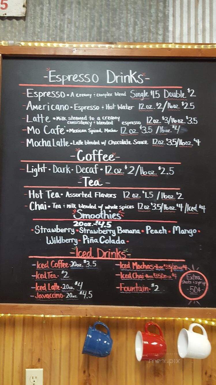 Bradshaws Bistro & Coffee - Salisbury, MO